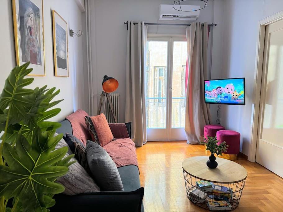 Downtown Cute Apt In The Heart Of Plaka Athens Ngoại thất bức ảnh