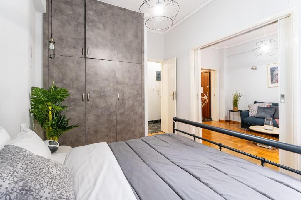 Downtown Cute Apt In The Heart Of Plaka Athens Ngoại thất bức ảnh