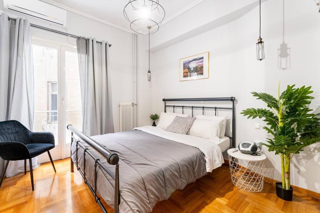 Downtown Cute Apt In The Heart Of Plaka Athens Ngoại thất bức ảnh