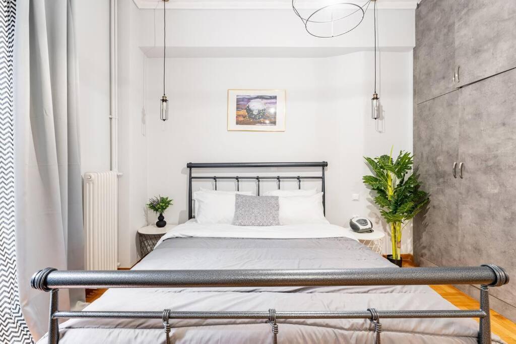 Downtown Cute Apt In The Heart Of Plaka Athens Ngoại thất bức ảnh